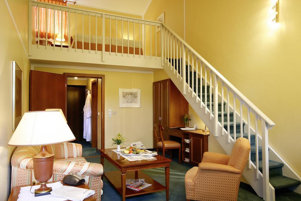 Hotel Hofmark Bad Birnbach Ruang foto