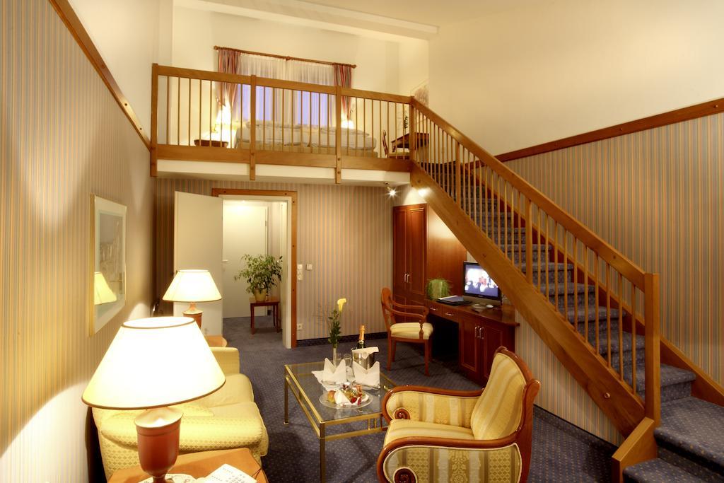 Hotel Hofmark Bad Birnbach Ruang foto